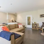 公寓 Spacious With Terrace *