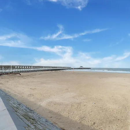 Spacious With Terrace Apartment Blankenberge