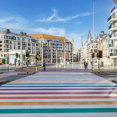 Spacious With Terrace Apartment *