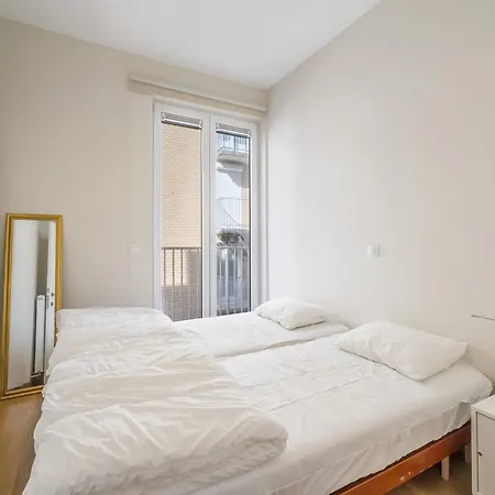 Apartment Spacious With Terrace Blankenberge