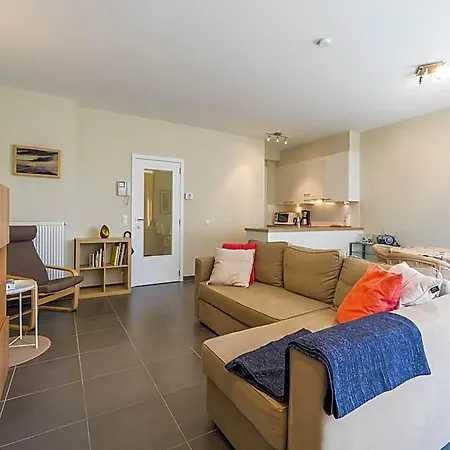 Spacious With Terrace Апартаменты Бланкенберге