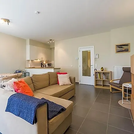 Spacious With Terrace Апартаменты