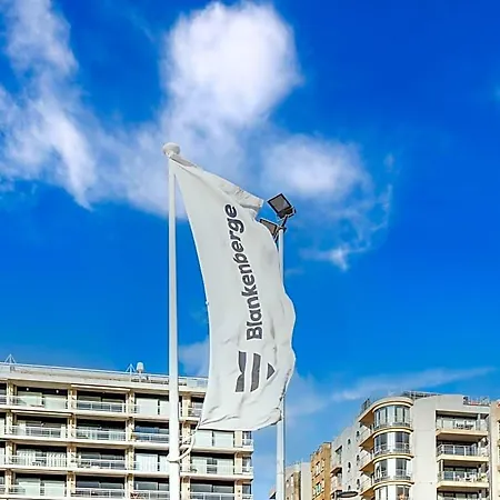 Spacious With Terrace * Бланкенберге